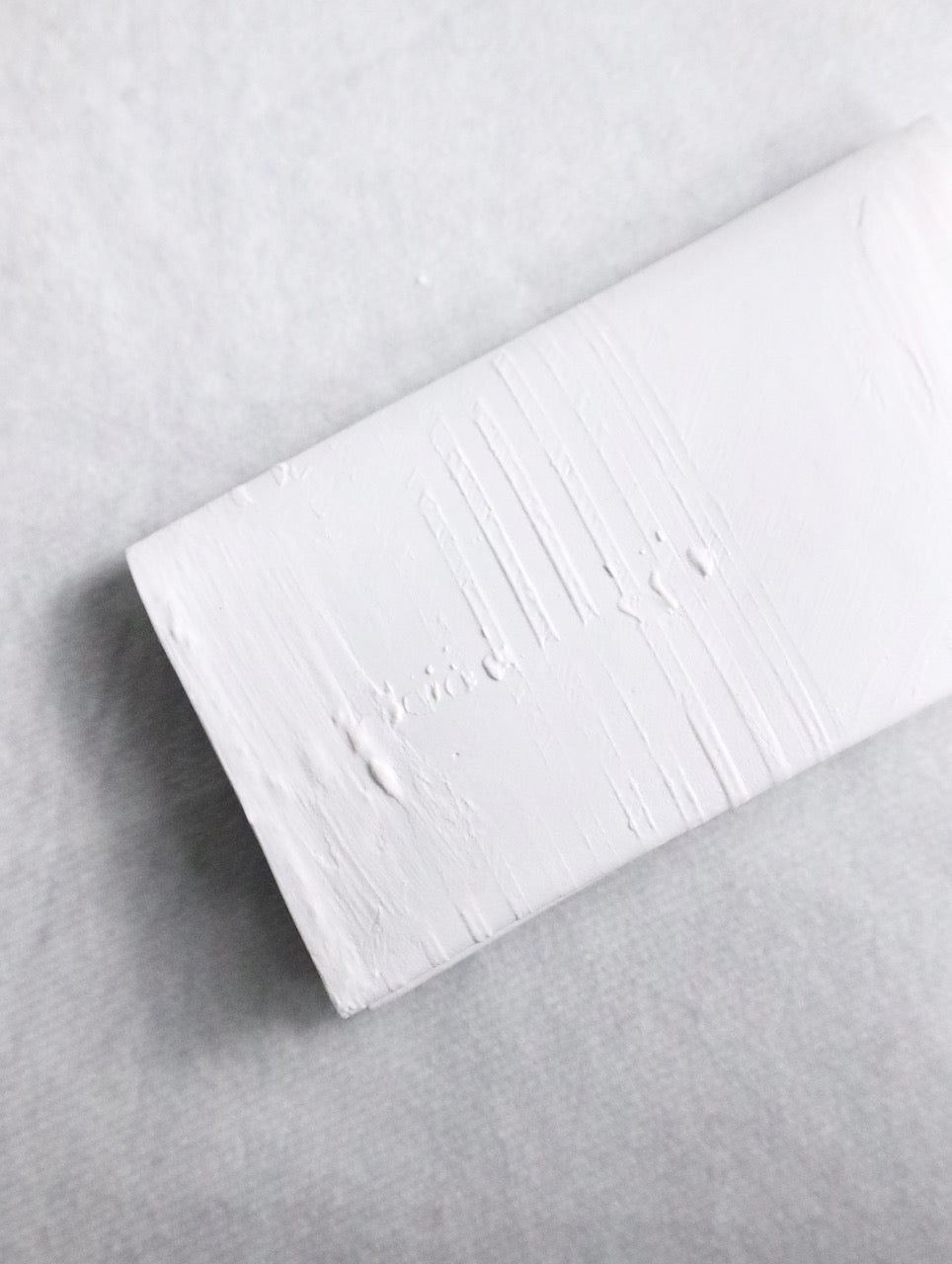 kagari yusuke business card holder white