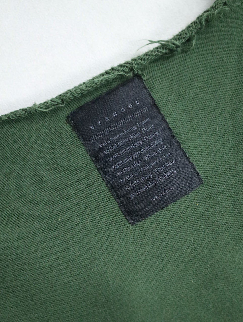 bishool cut design sweat tee olive green