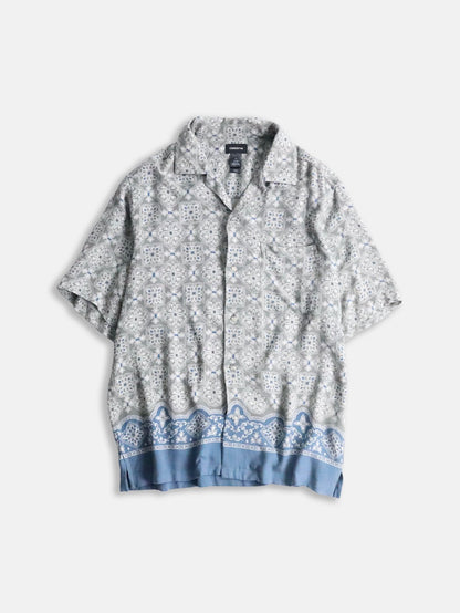 claiborne S/S open collar tile pattern shirt gray-blue-white