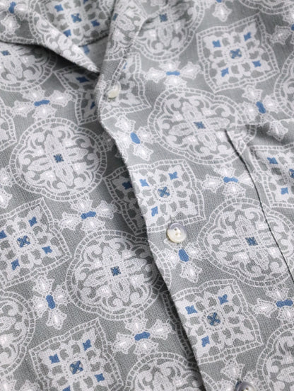 claiborne S/S open collar tile pattern shirt gray-blue-white