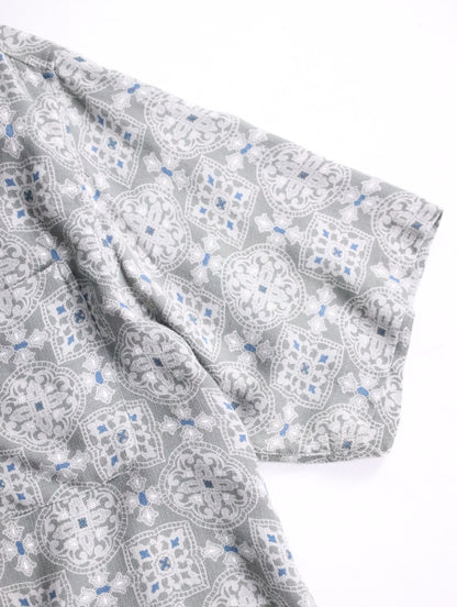 claiborne S/S open collar tile pattern shirt gray-blue-white