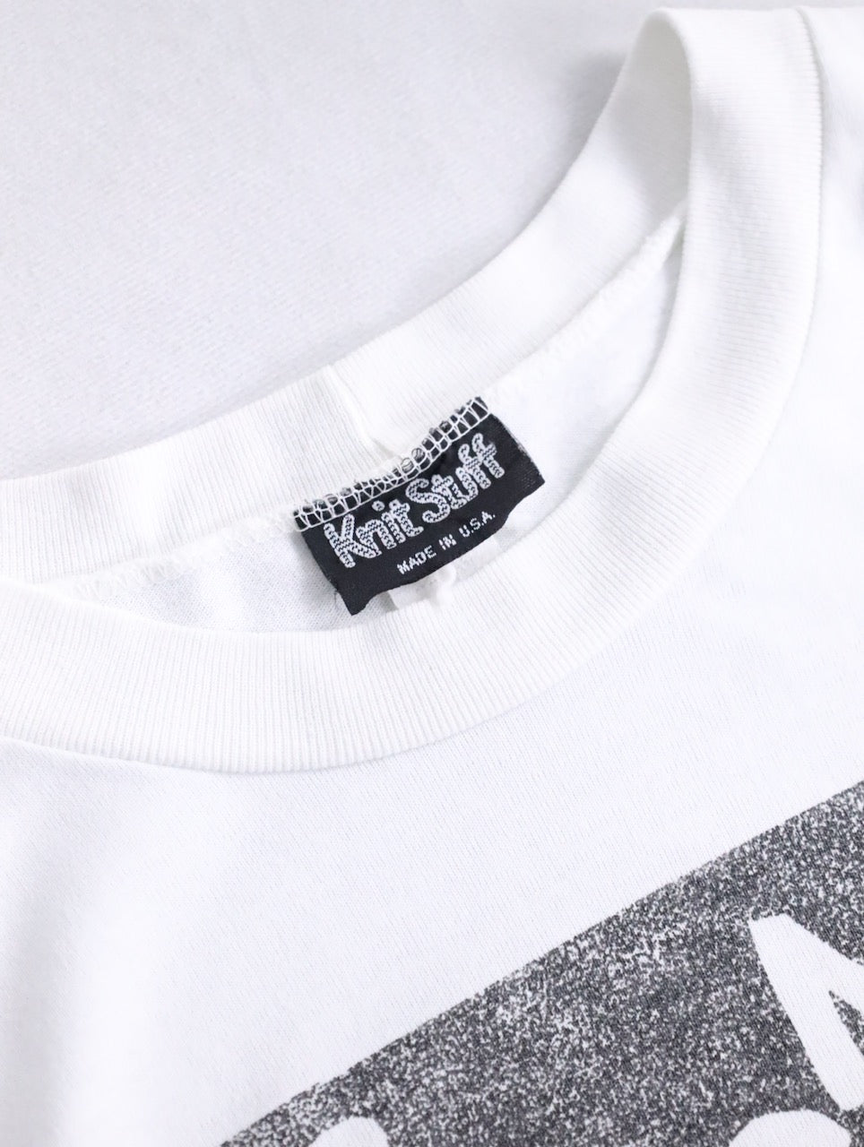 90s newspaper tee white-black