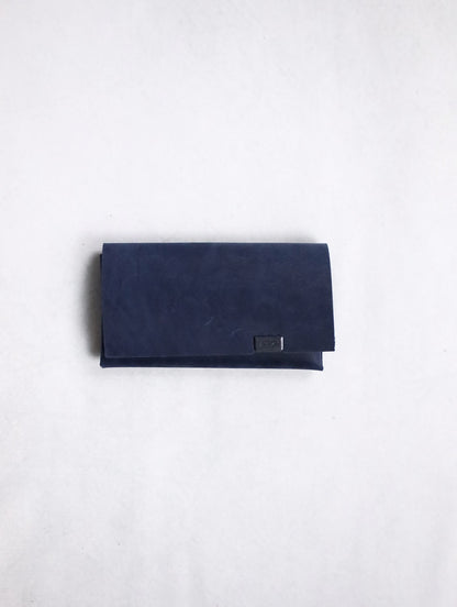 oil nubuck passcase navy
