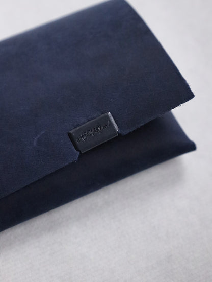 oil nubuck passcase navy