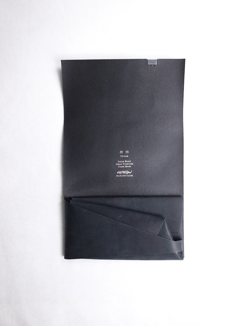 oil nubuck wallet black