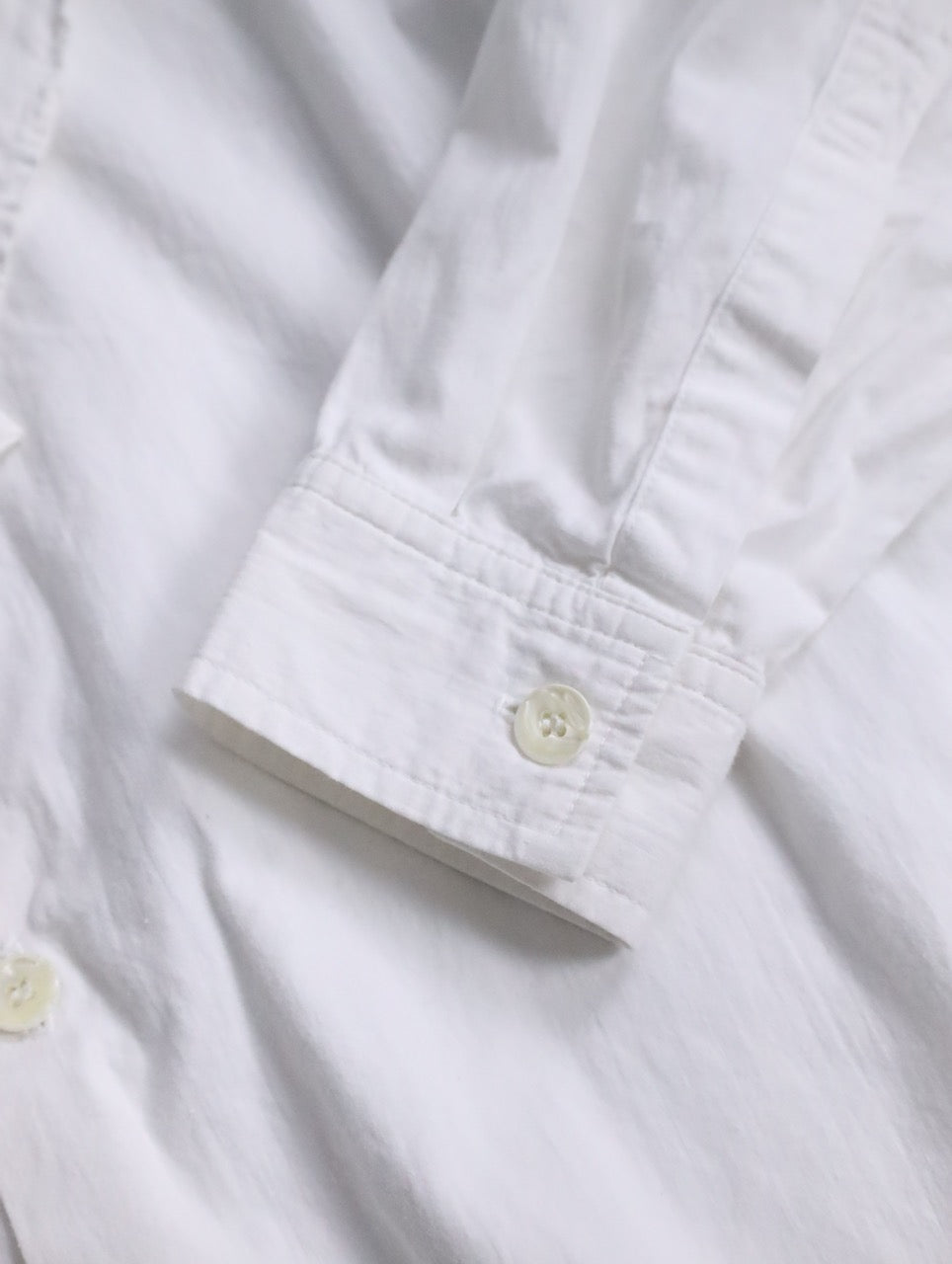 le chateau big collar shirt white