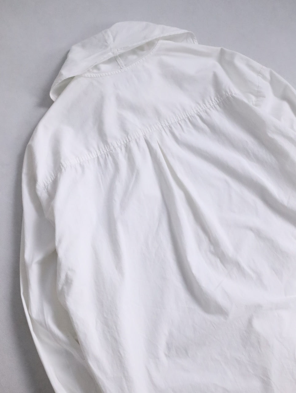 le chateau big collar shirt white