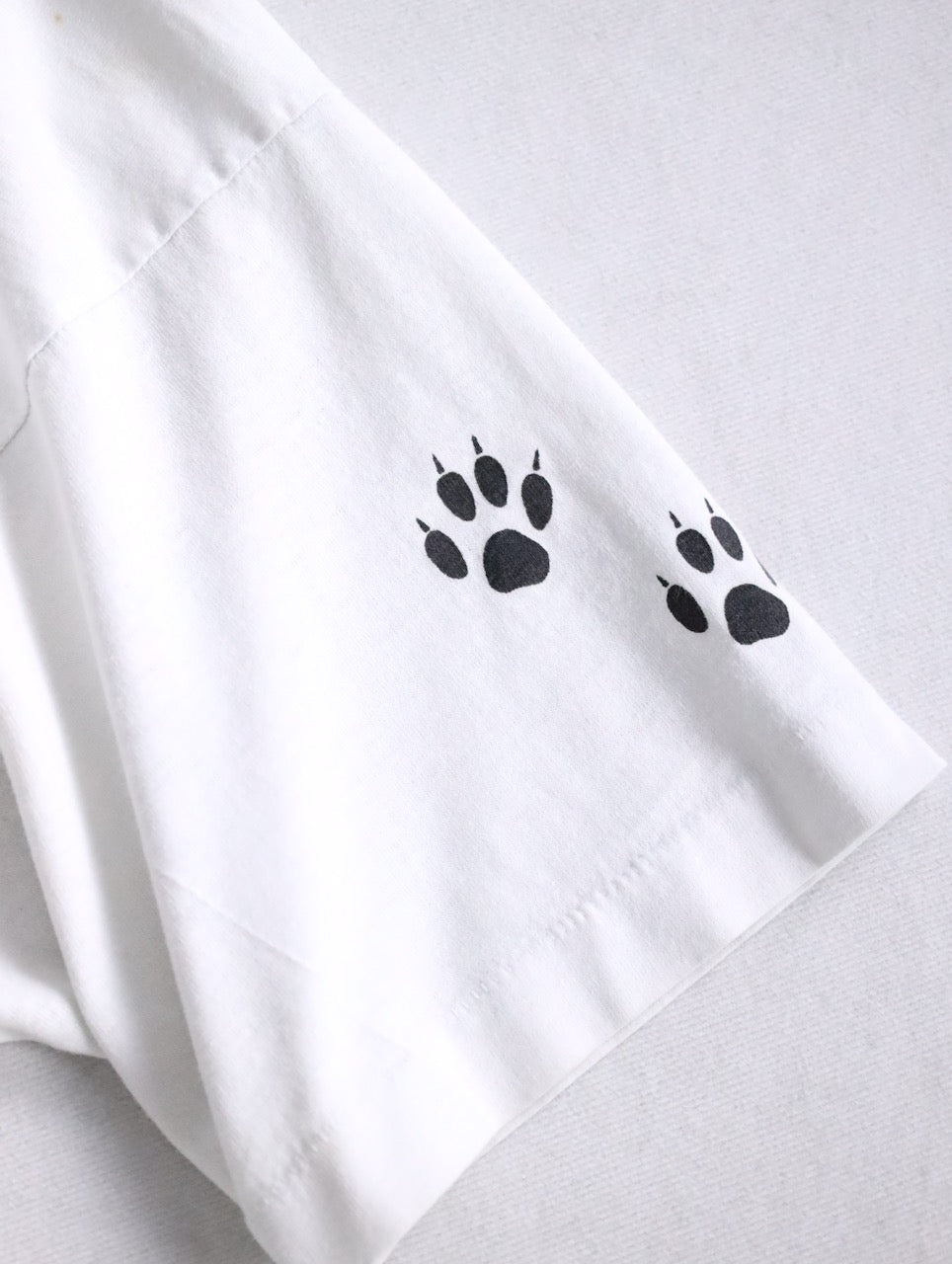 90s Fruit of the room cat print tee white-black