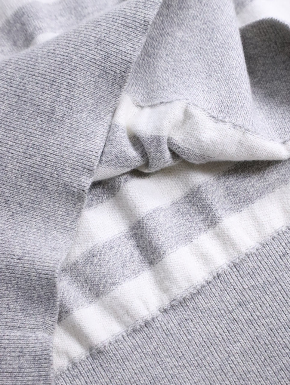 BANANA REPUBLIC cotton cashmere border sweater gray-white