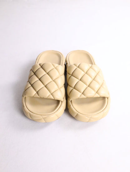 BOTTEGA VENETA padded flat sandals beige