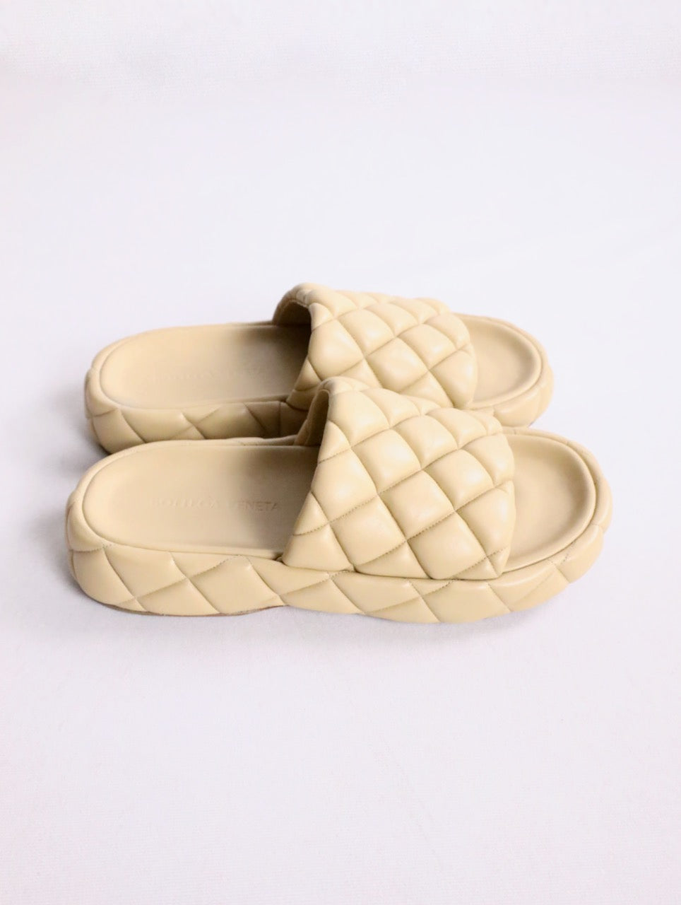 BOTTEGA VENETA padded flat sandals beige