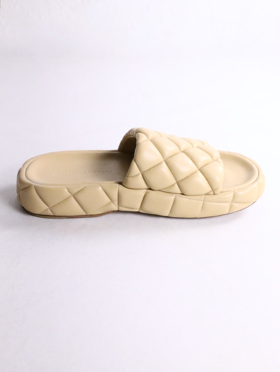 BOTTEGA VENETA padded flat sandals beige