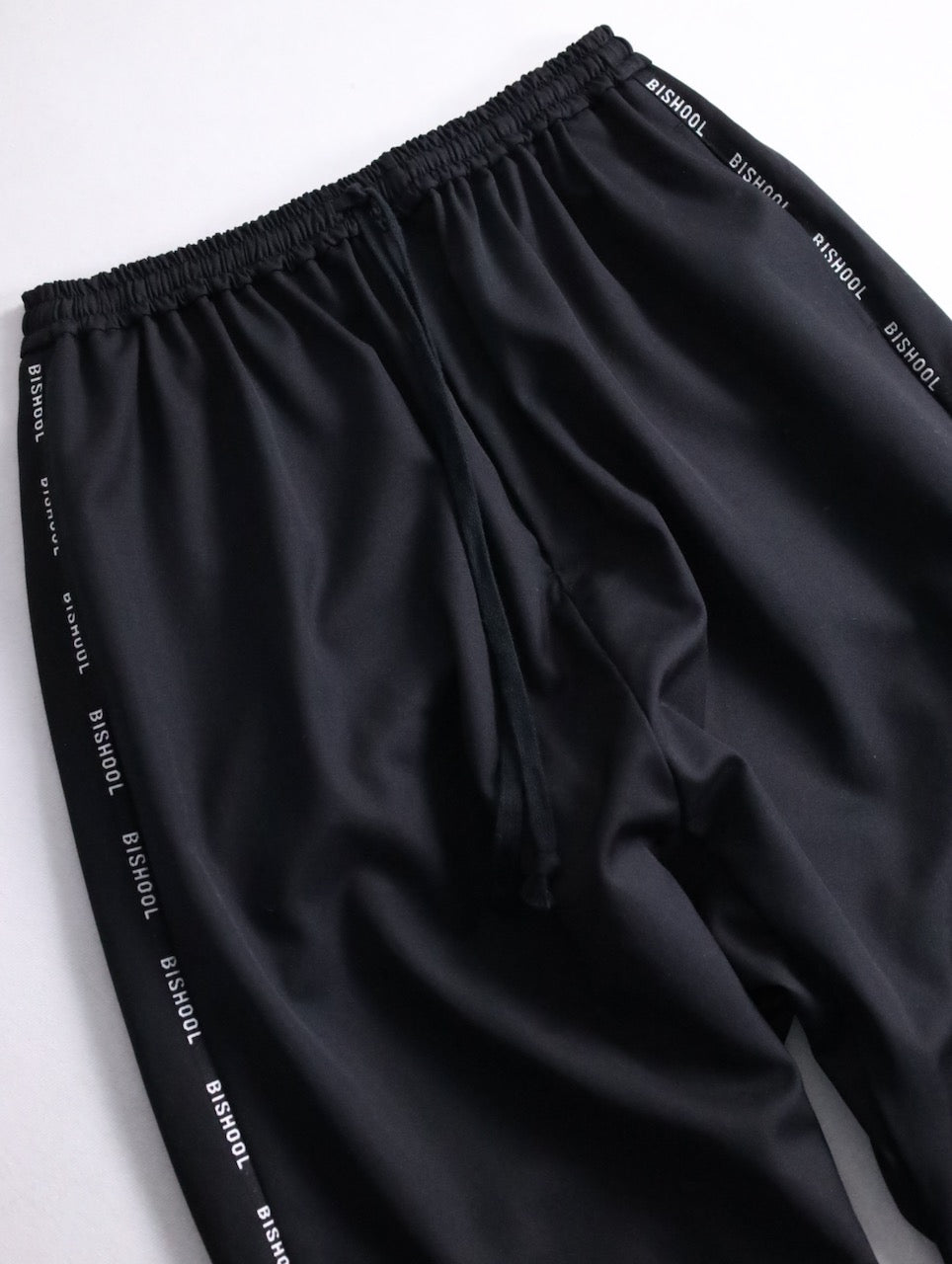 BISHOOL wool easy shorts black