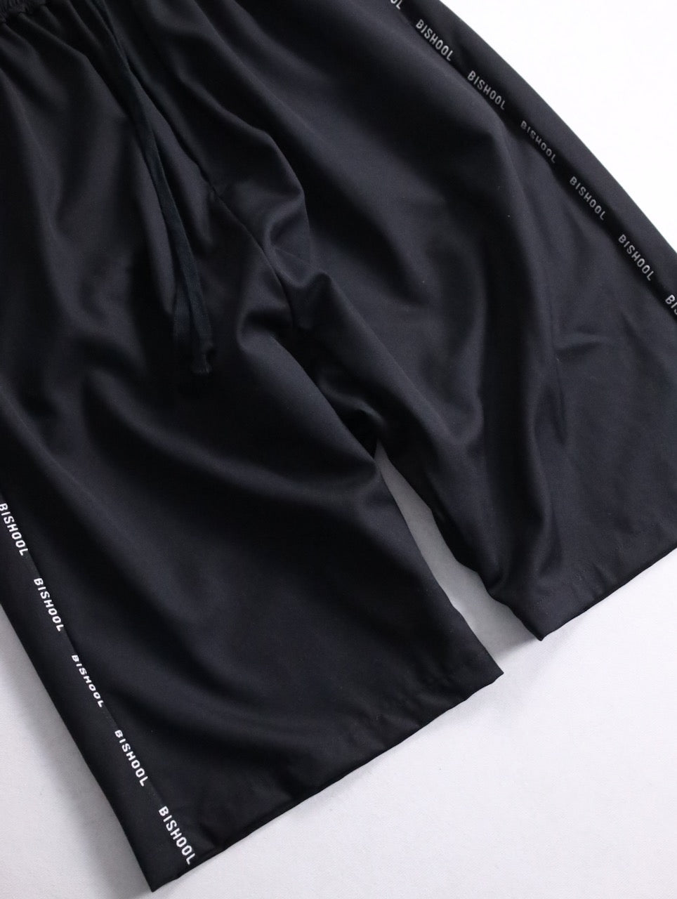 BISHOOL wool easy shorts black