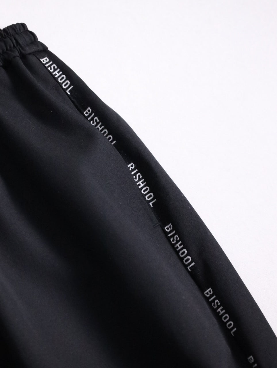 BISHOOL wool easy shorts black
