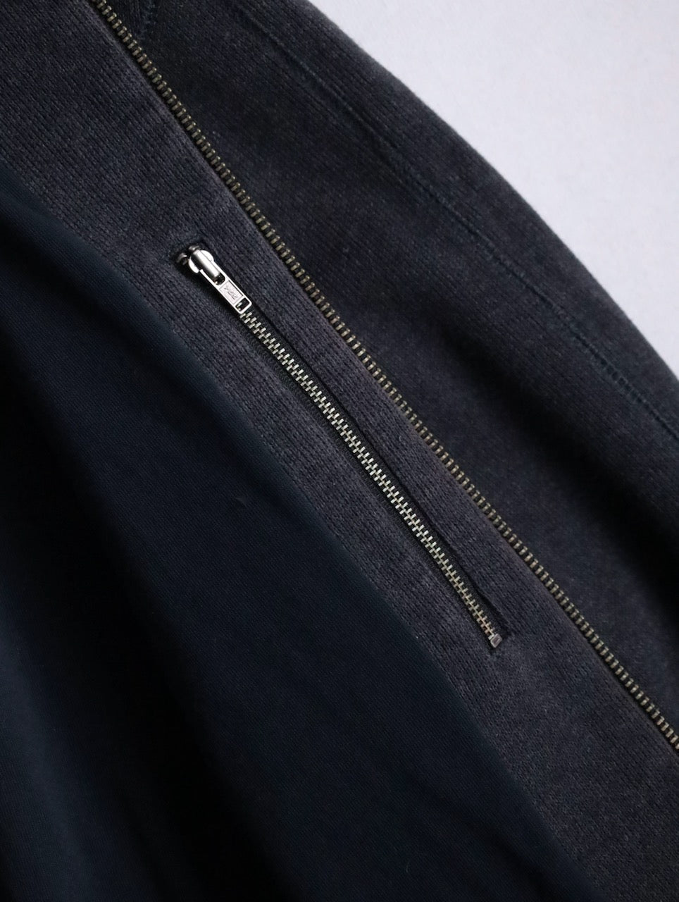 00s BANANA REPUBLIC double zip knit darkgray