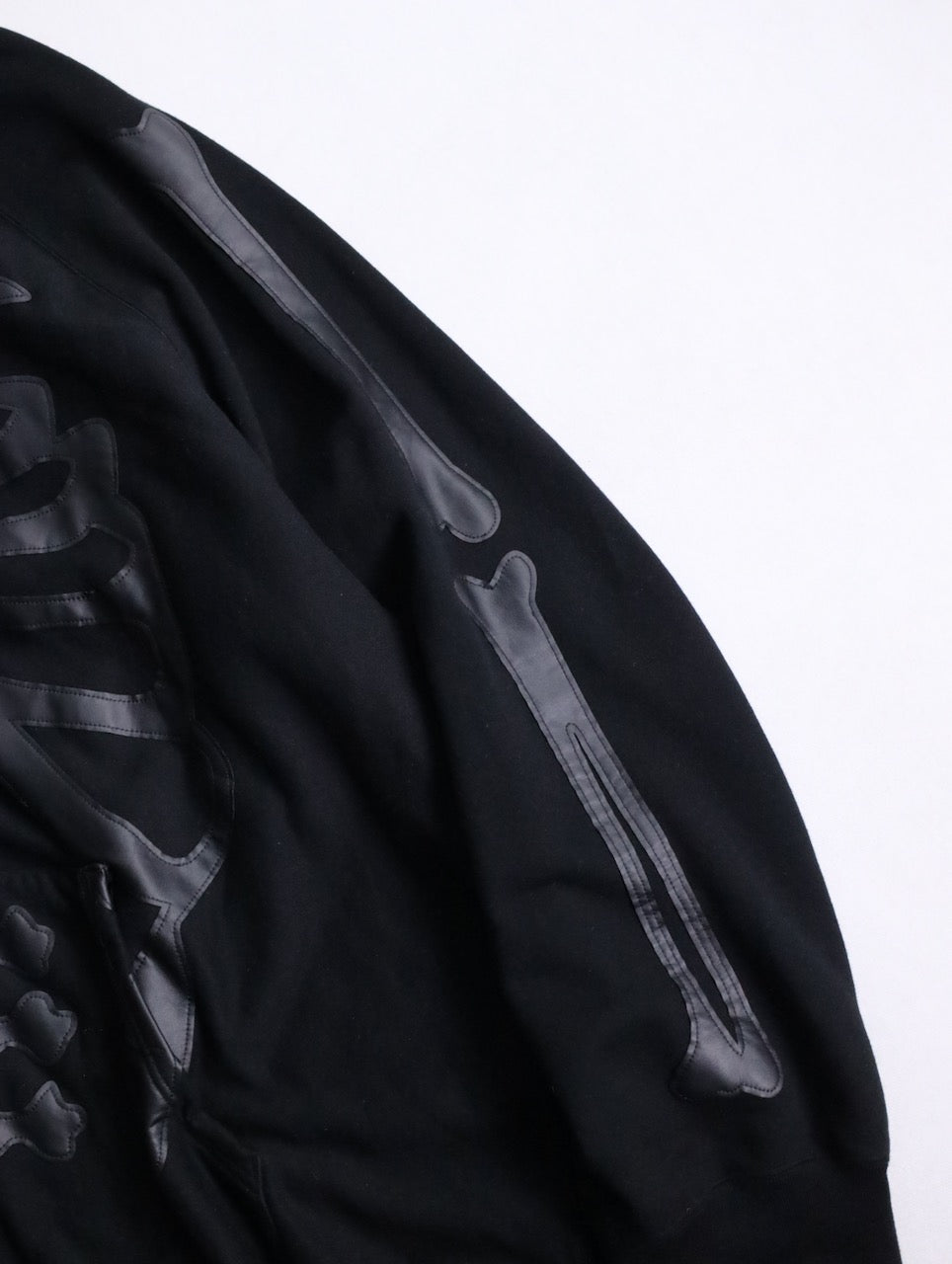 TAKAHIROMIYASHITATheSoloist. bone design zip hoodie black