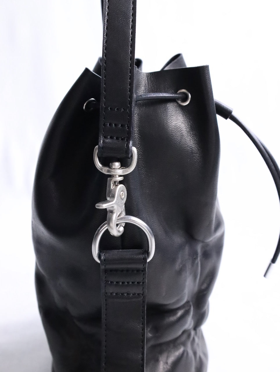 kagari yusuke new freon tote skin black