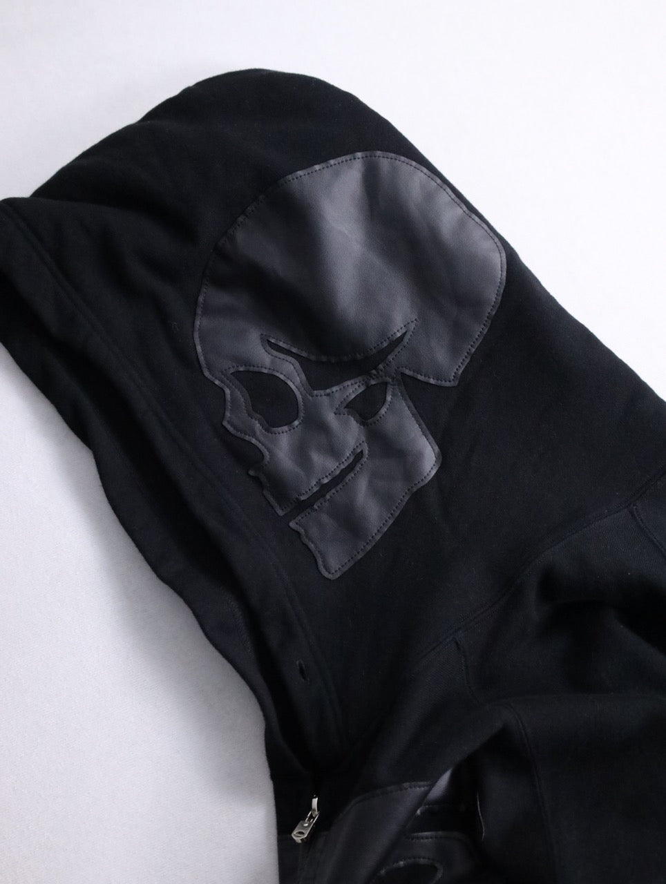 TAKAHIROMIYASHITATheSoloist. bone design zip hoodie black