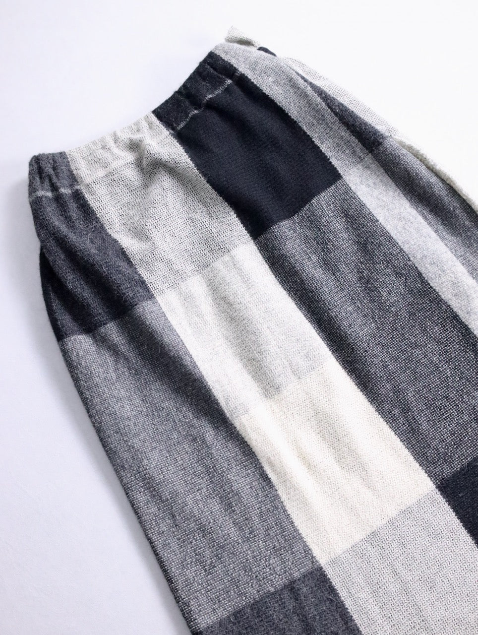 Y's alpaka wool block check skirt gray-black-white