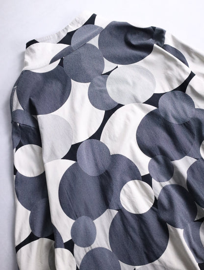 standneck circle design shirtjacket white-gray-black