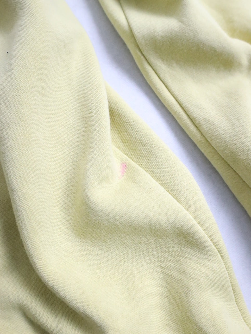 NIKE pin tack sweat pants mustard