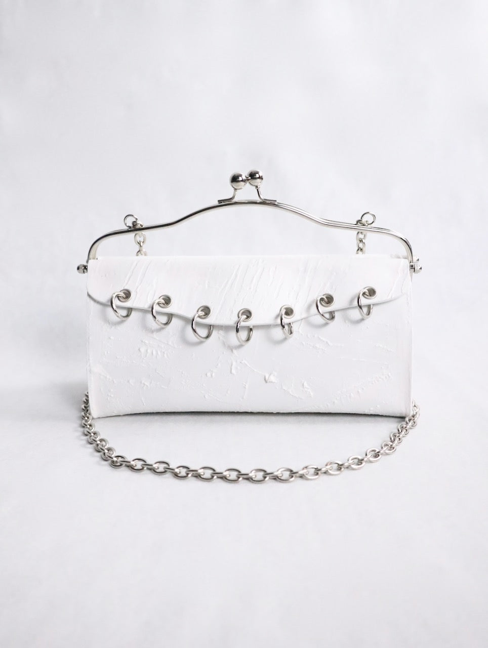 kagari yusuke chatelaine bag white