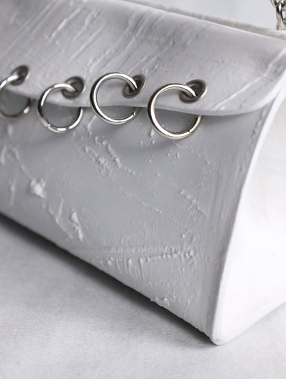 kagari yusuke chatelaine bag white