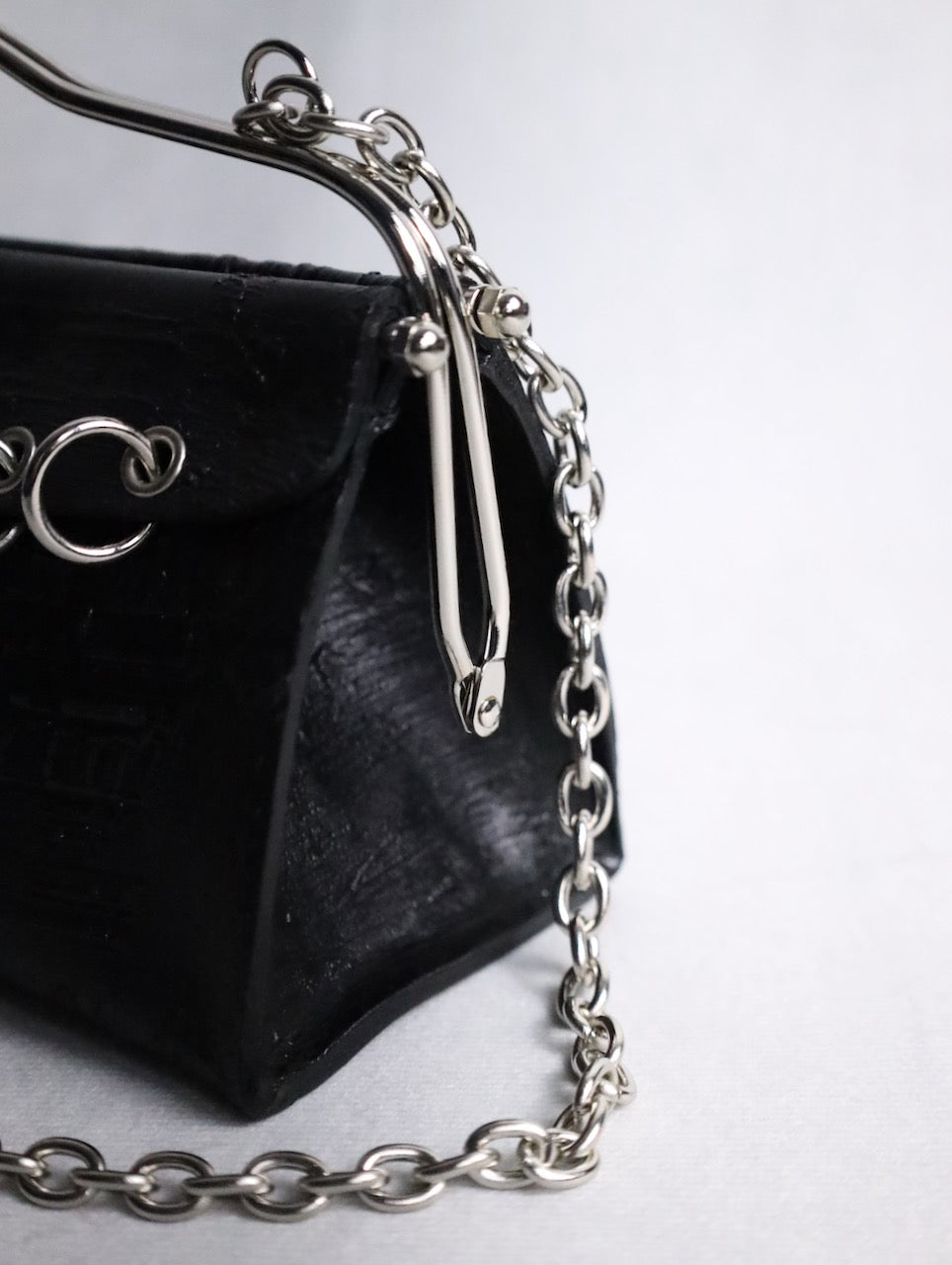 kagari yusuke chatelaine bag black