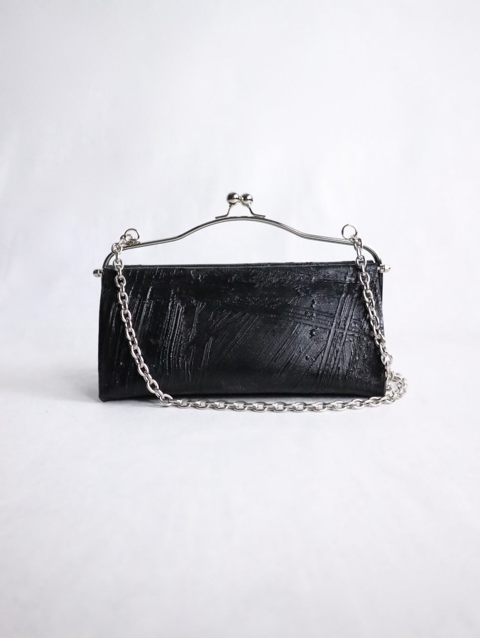 kagari yusuke chatelaine bag black