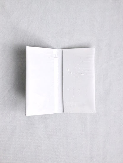 kagari yusuke business card holder white