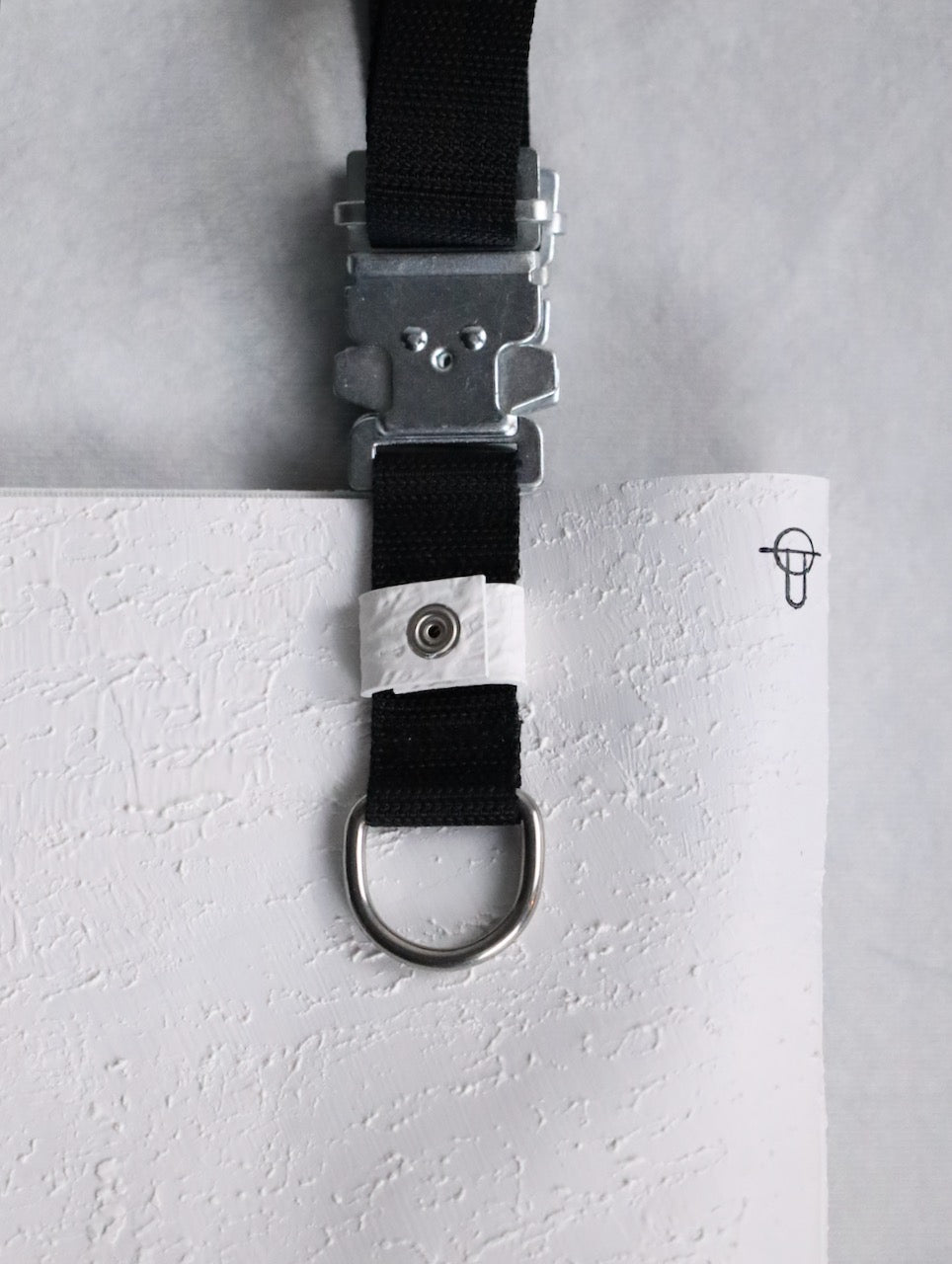kagari yusuke webbing strap tote bag white