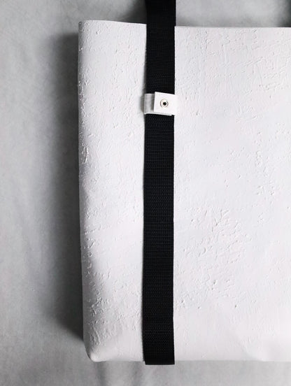 kagari yusuke webbing strap tote bag white