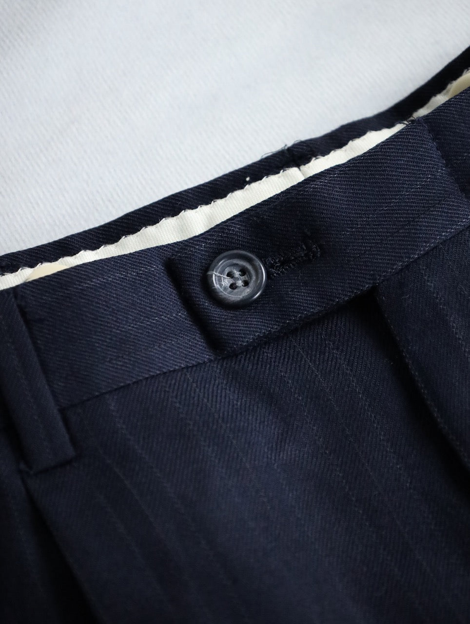 GEFOFFREY BEENE stripe tailred jacket 2B navy