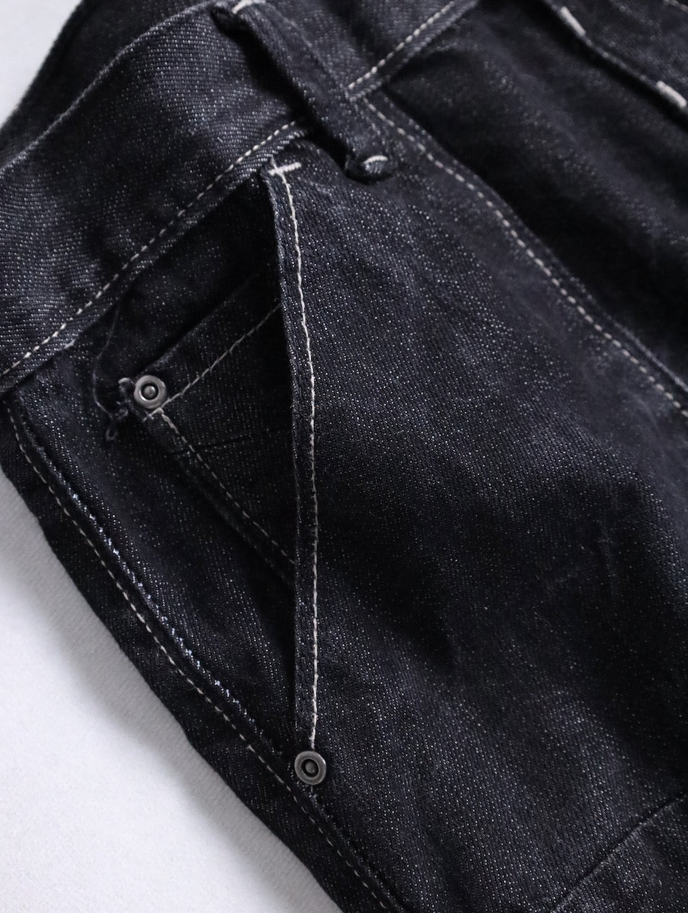 three-quarter length cargo denim pants black
