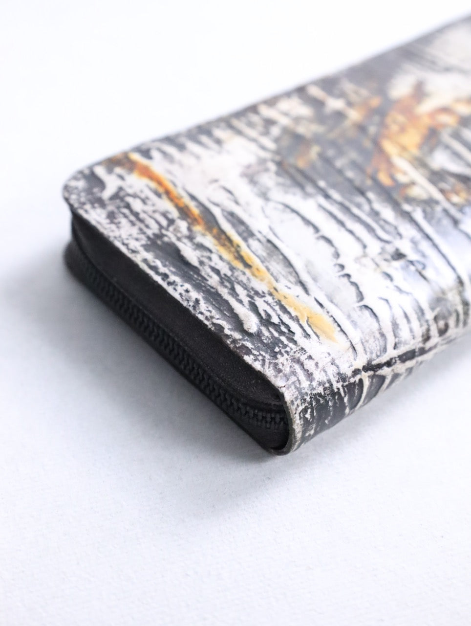 Kagari Yusukemw zip-around long wallet urban came