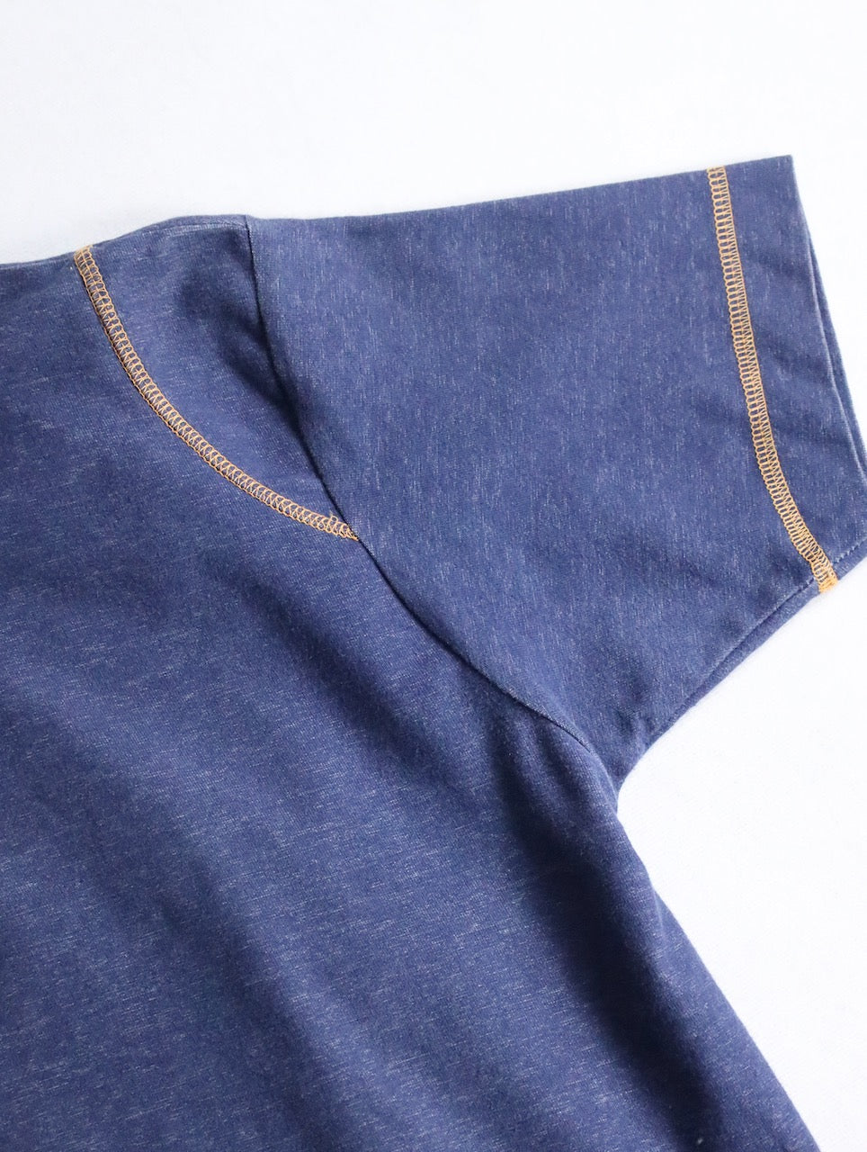 00s nike tee navy-orange