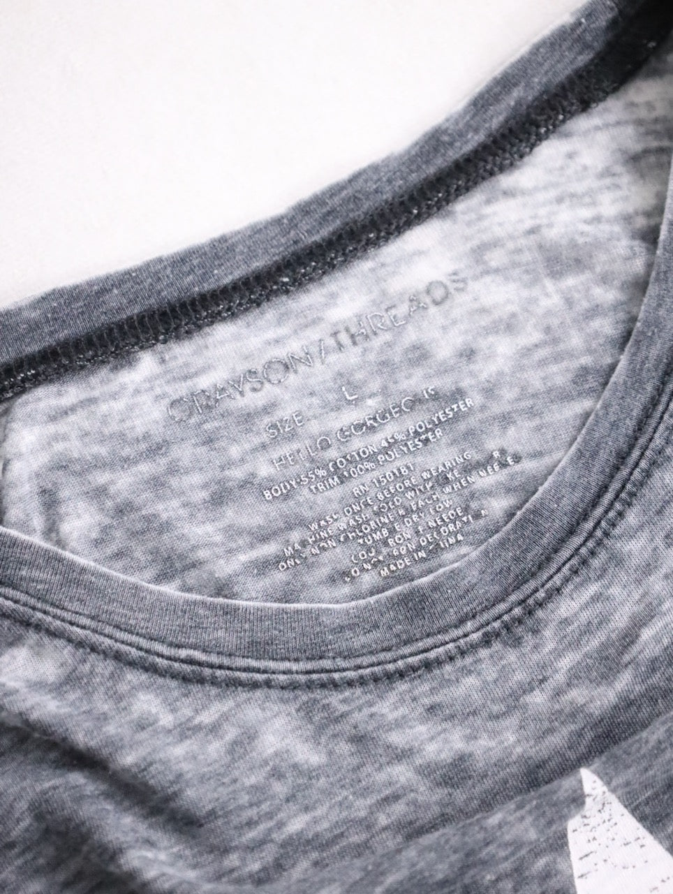 star print sheer tee black-white