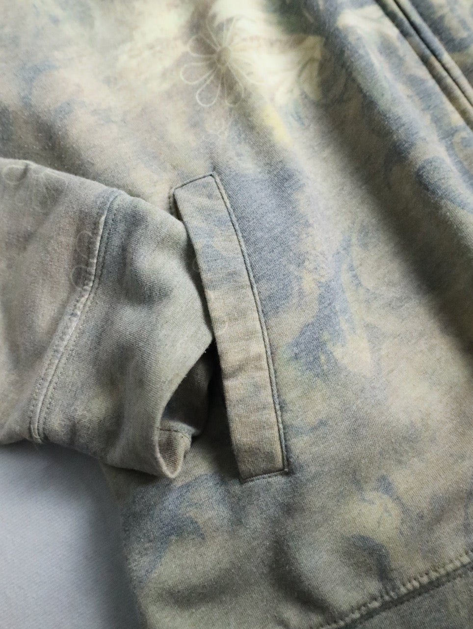 flower pattern zip hoodie beige
