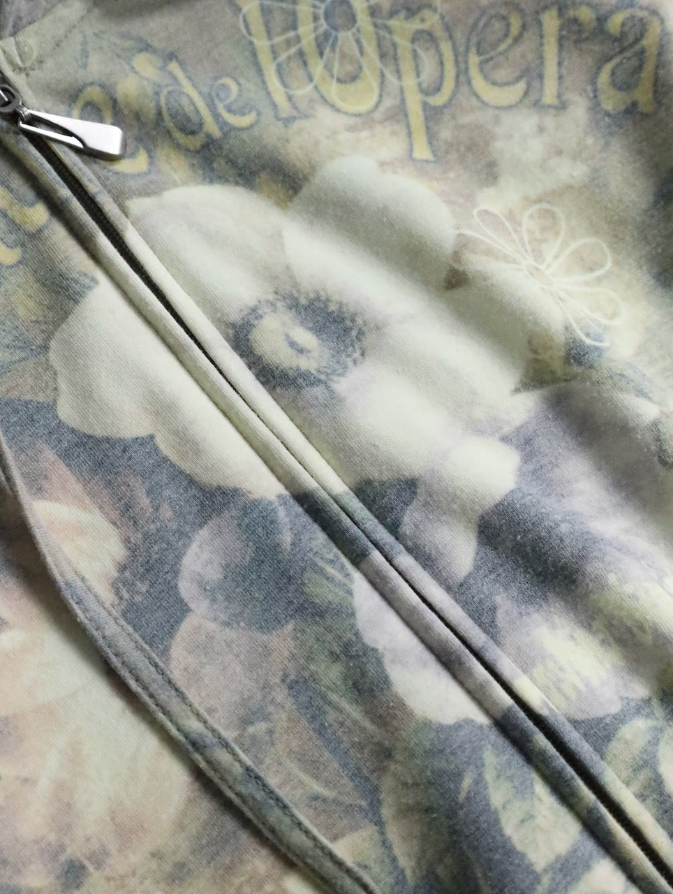 flower pattern zip hoodie beige