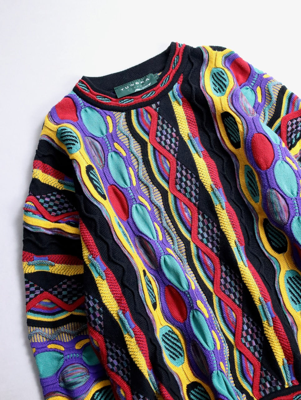 TUNDRA 3D knit sweater multi