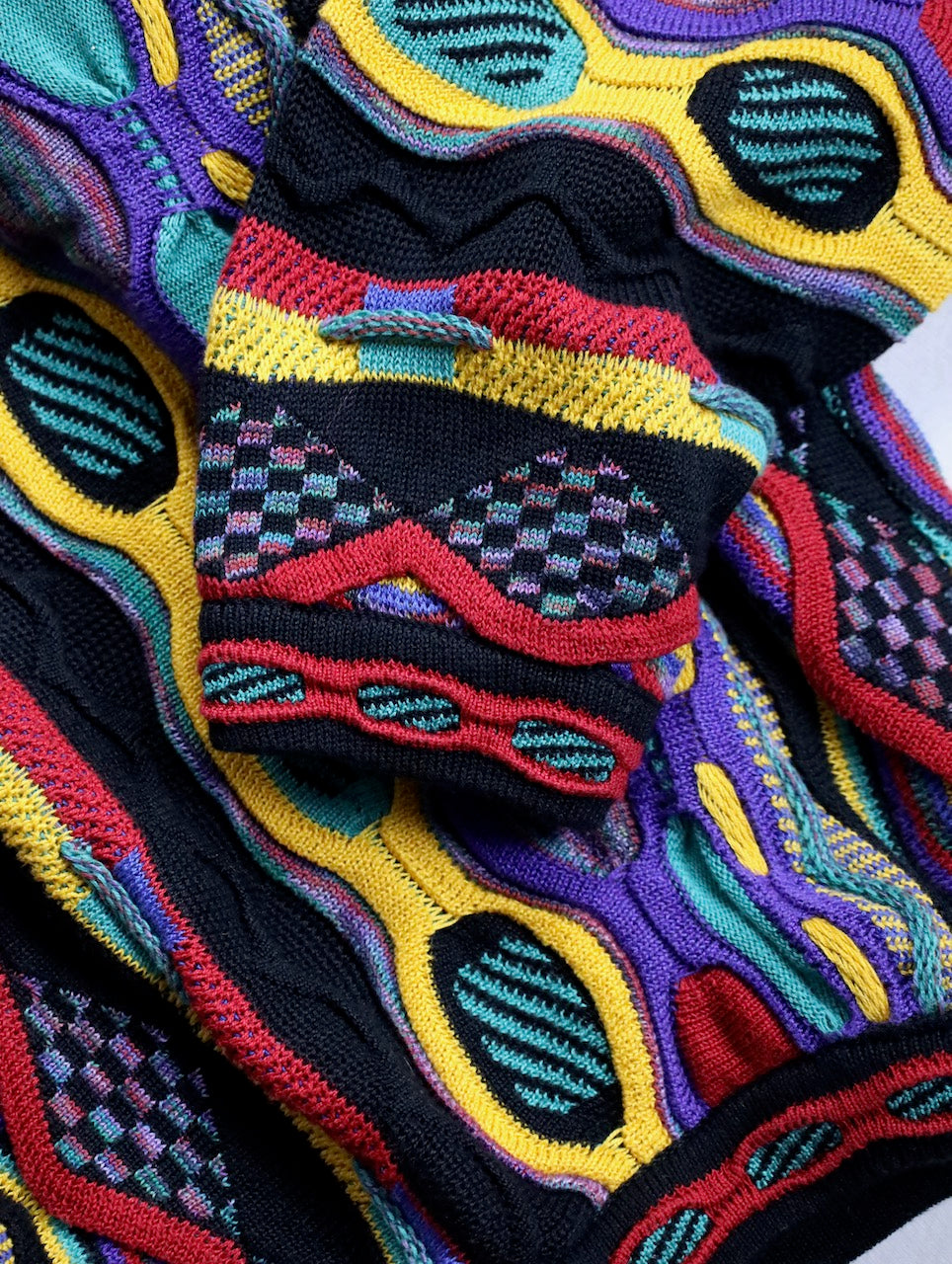TUNDRA 3D knit sweater multi