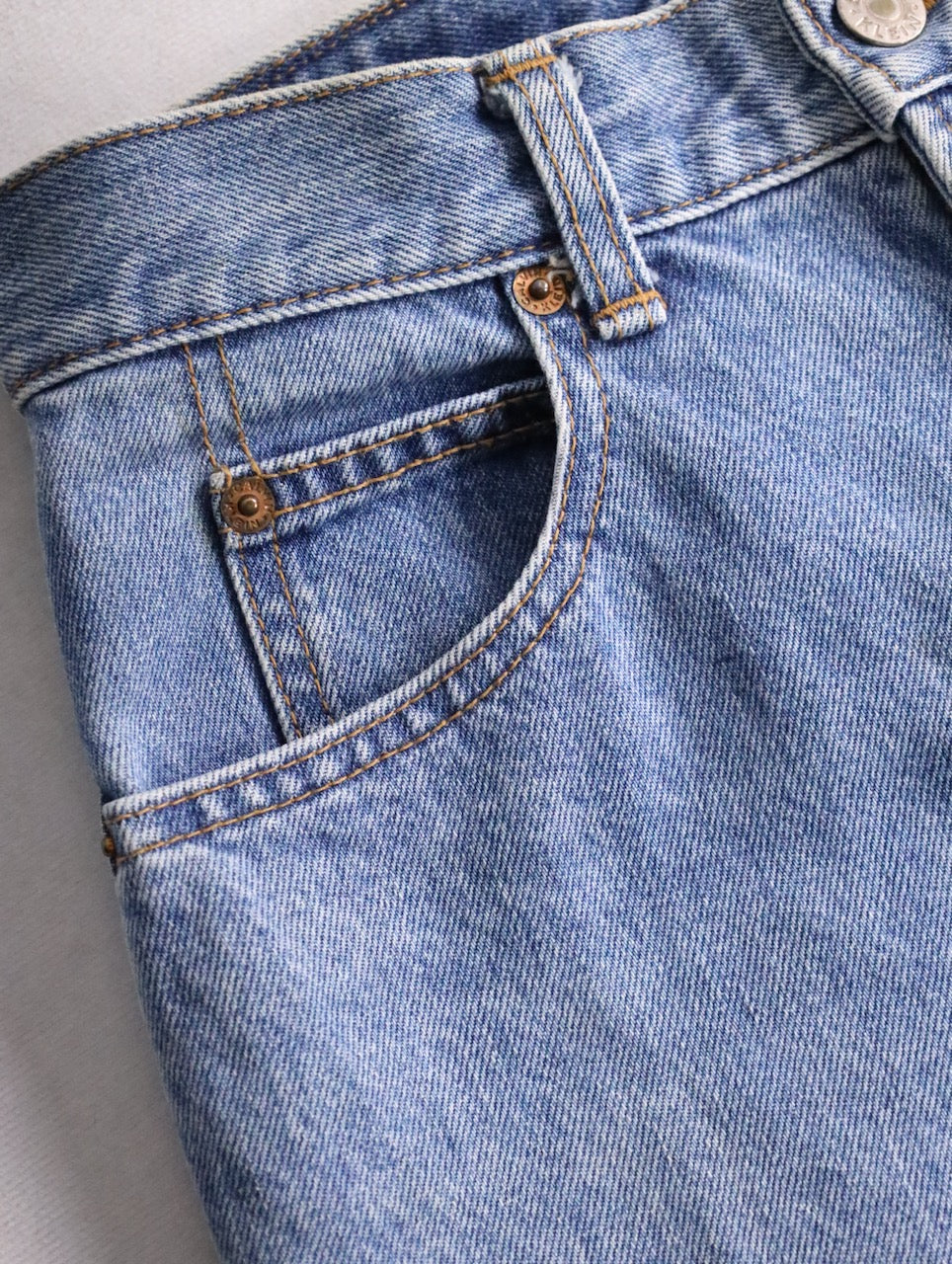 Calvin Klein taperd denim pants lightblue