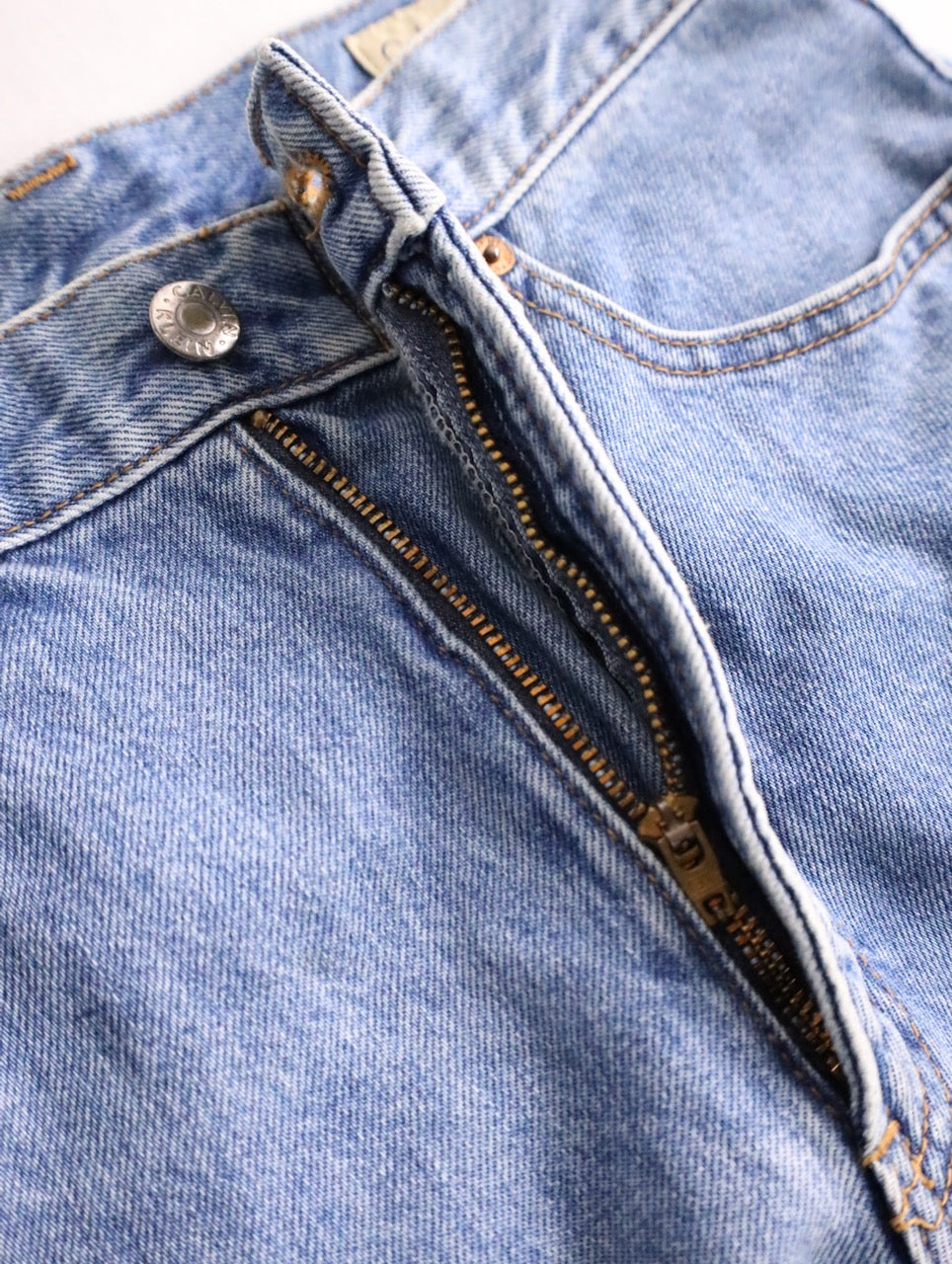 Calvin Klein taperd denim pants lightblue