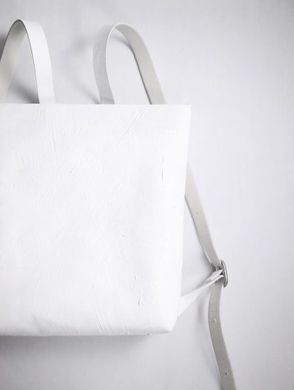 kagari yusuke simple backpack white
