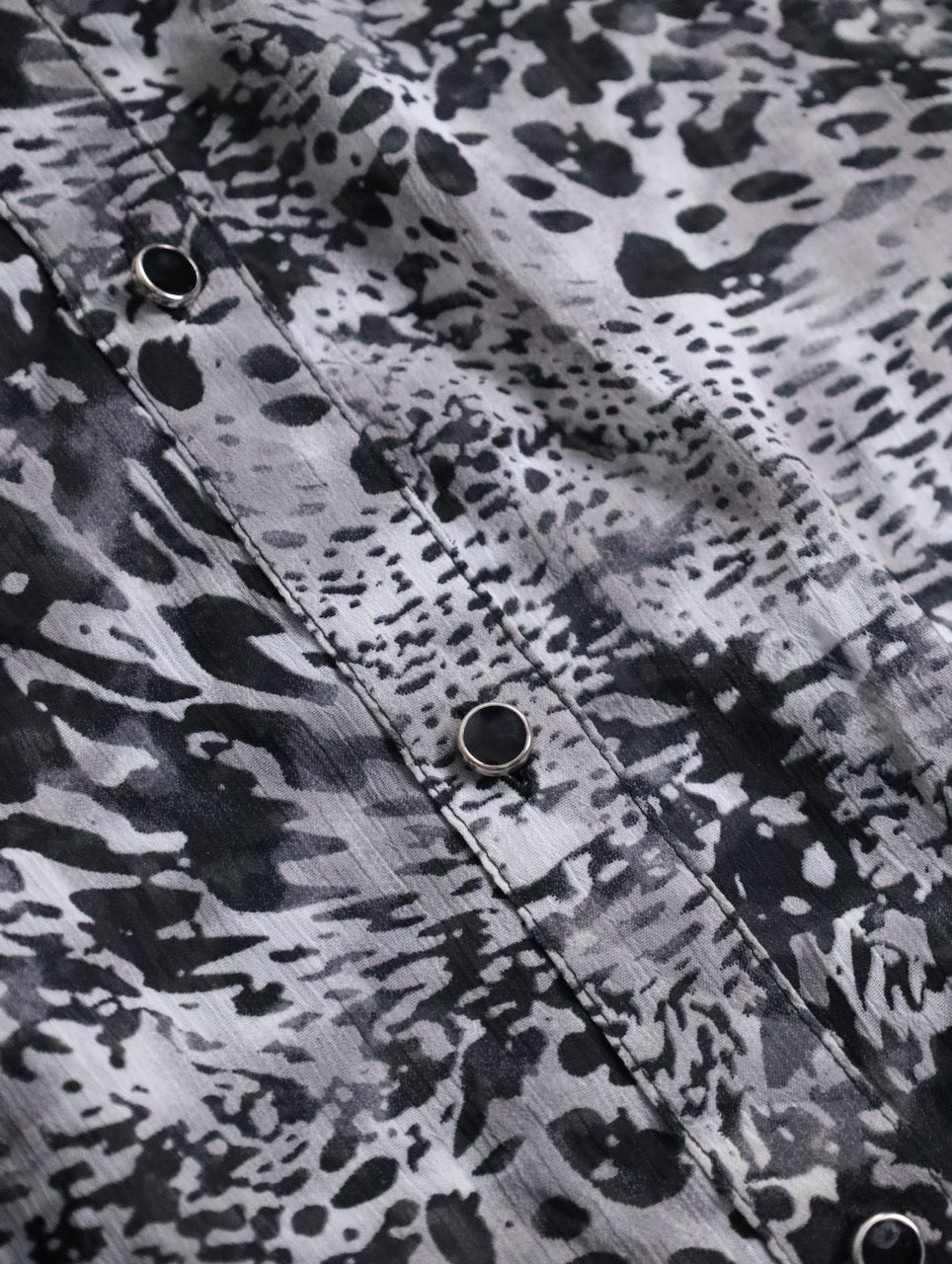 GEORGE all-over pattern s/s sheer shirt black-gray-white
