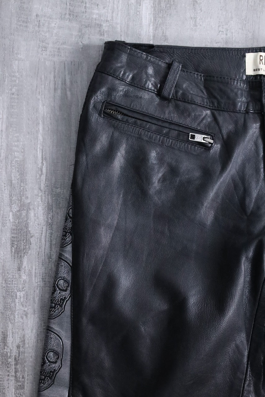 scull × leather switch pants black-silver