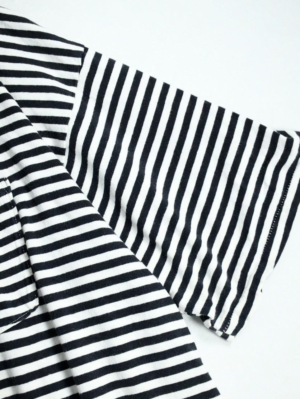 KING SIZE striped one pocket  tee white-black