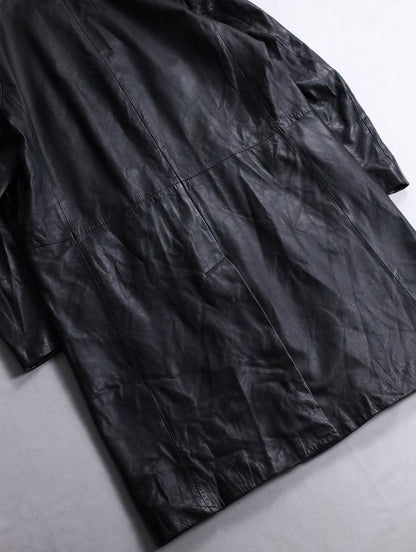 middle length lether coat black