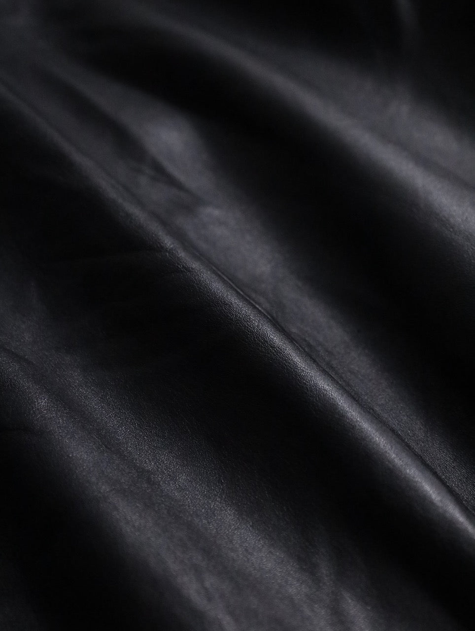 middle length lether coat black